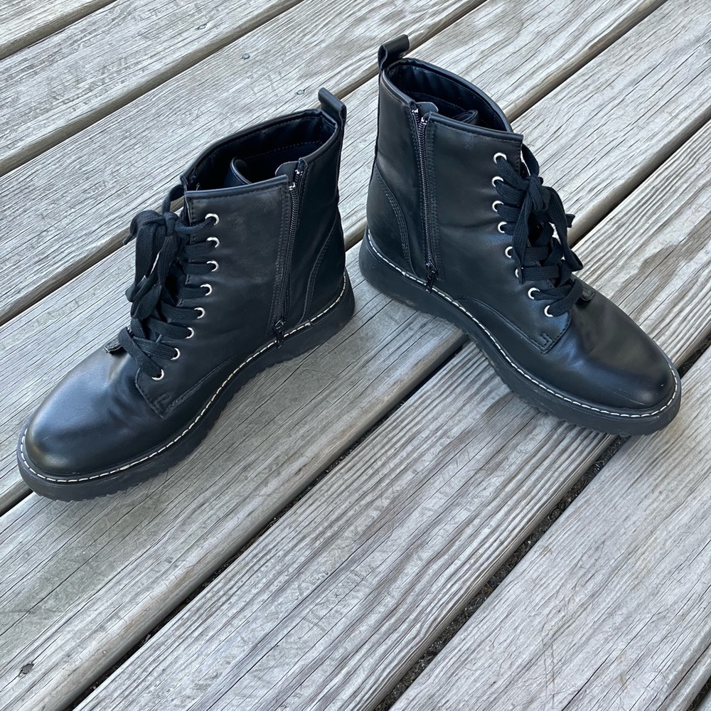 Black boot combat boot zipper Ankle boot